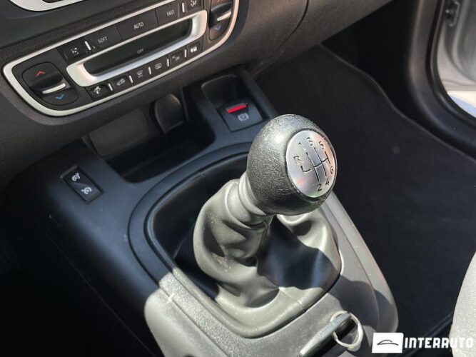 renault Grand Scenic 2013