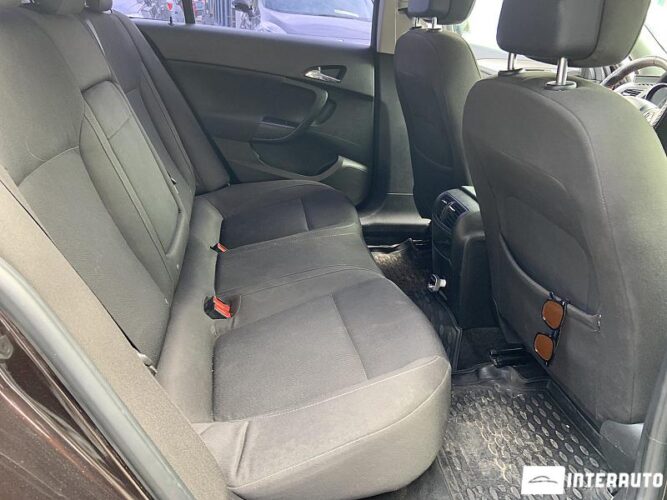 Opel Insignia 32 opel Insignia 2012