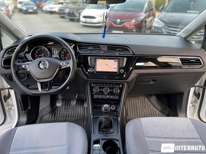 volkswagen Touran 2016