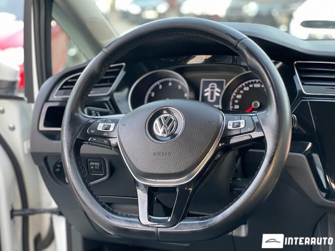 volkswagen Touran 2016
