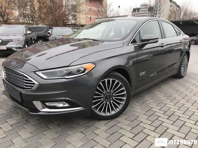 Ford Fusion 2016 doar la InterAuto