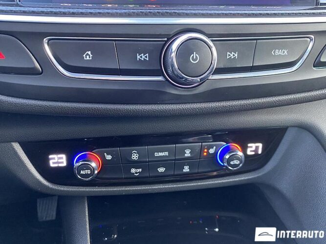 Opel Insignia 48 opel Insignia 2021