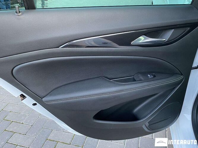 Opel Insignia 52 opel Insignia 2021