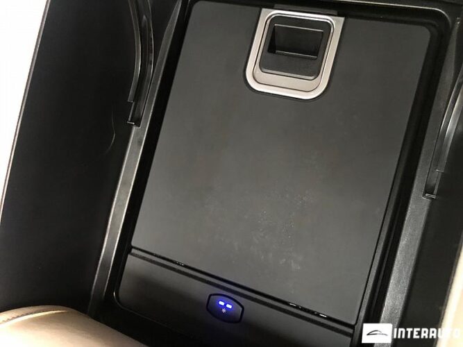 BMW 740 61 bmw 740 2016