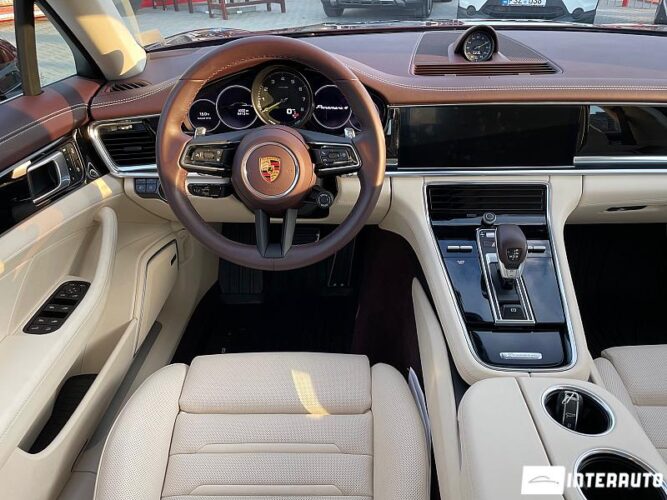 porsche Panamera 4 2021