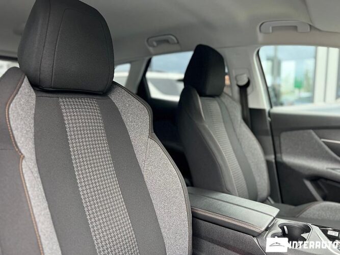 Peugeot 3008 53 peugeot 3008 2018