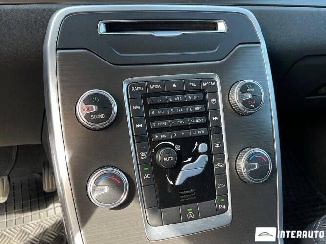 Volvo S 80 37 interauto-car