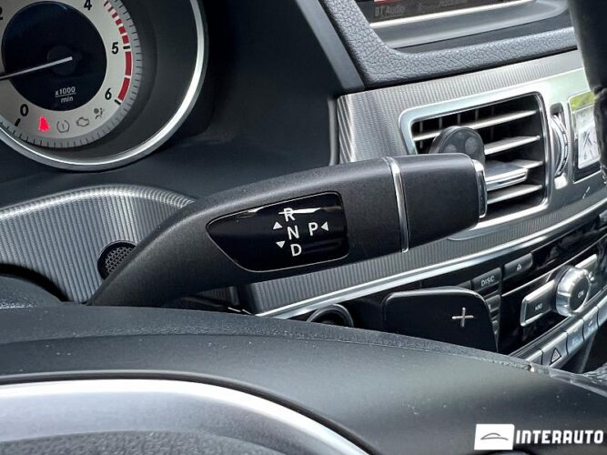 Mercedes E 200 41 mercedes E 200 2014