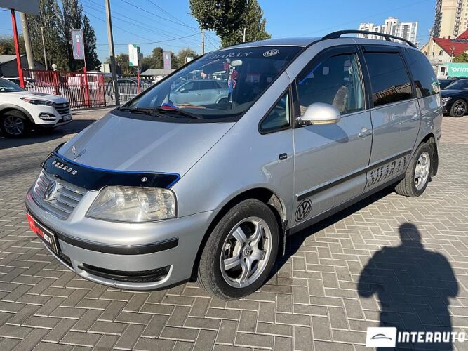 Volkswagen Sharan 2006 doar la InterAuto