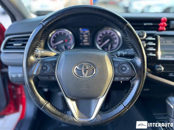 toyota Camry 2019