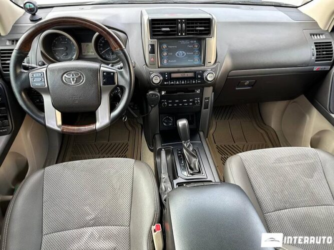 toyota Land Cruiser Prado 2010