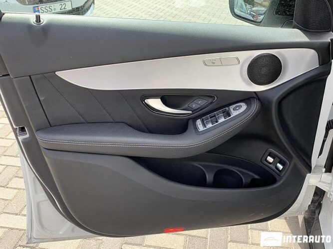 Mercedes GLC 220d 33 mercedes GLC 220d 2019