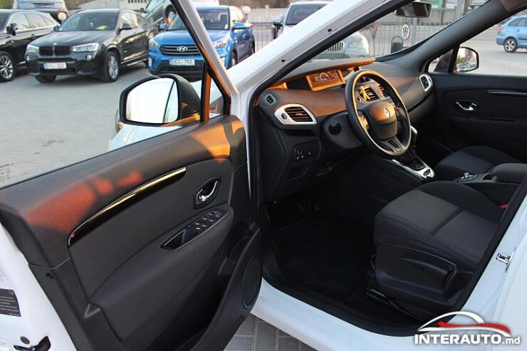 renault Grand Scenic 2013