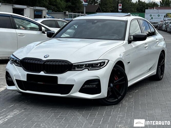BMW 330E 2021 doar la InterAuto