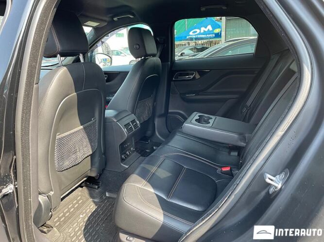 Jaguar F-Pace 51 jaguar F-Pace 2016