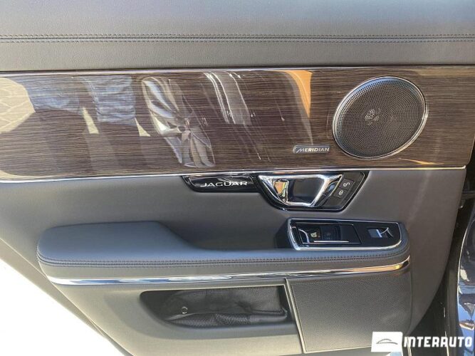 Jaguar XJ 58 jaguar XJ 2015