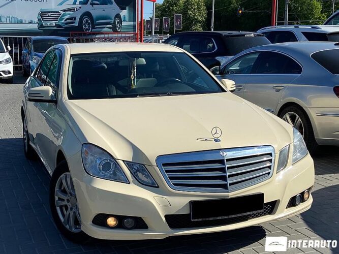 Mercedes E 200 2010 doar la InterAuto