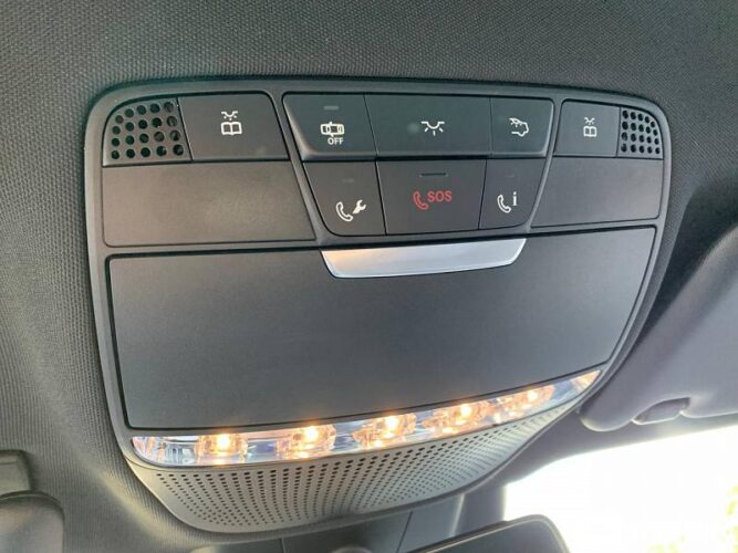 Mercedes E 220 66 mercedes E 220 2017