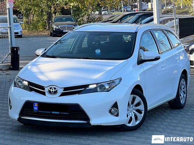 toyota Auris 2014