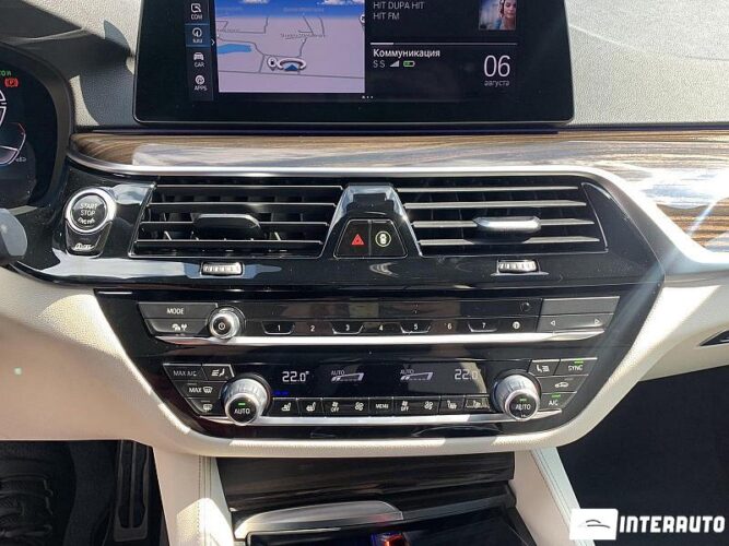 BMW 520 42 bmw 520 2020