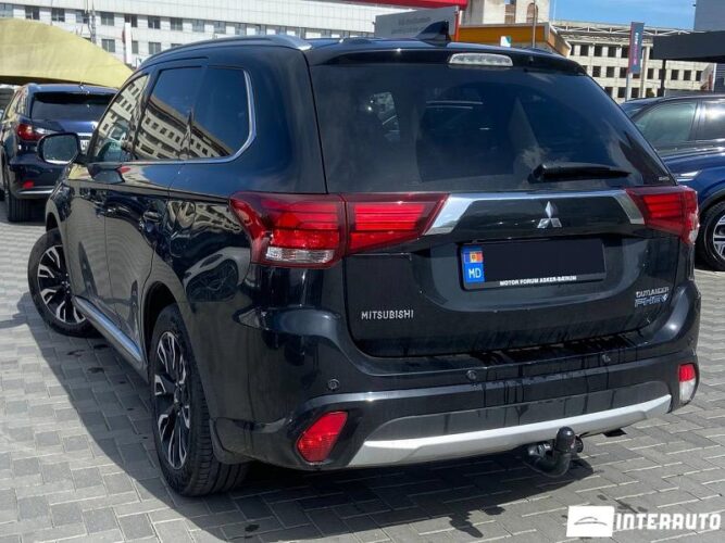 mitsubishi Outlander 2015