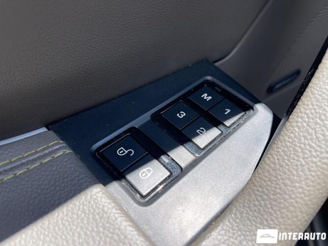 Jaguar F-Pace 47 jaguar F-Pace 2017