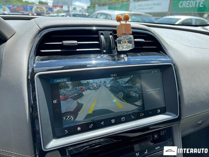 Jaguar F-Pace 42 jaguar F-Pace 2017