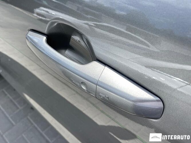 Jaguar F-Pace 37 jaguar F-Pace 2017