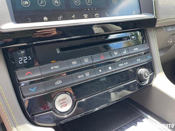 Jaguar F-Pace 44 jaguar F-Pace 2017