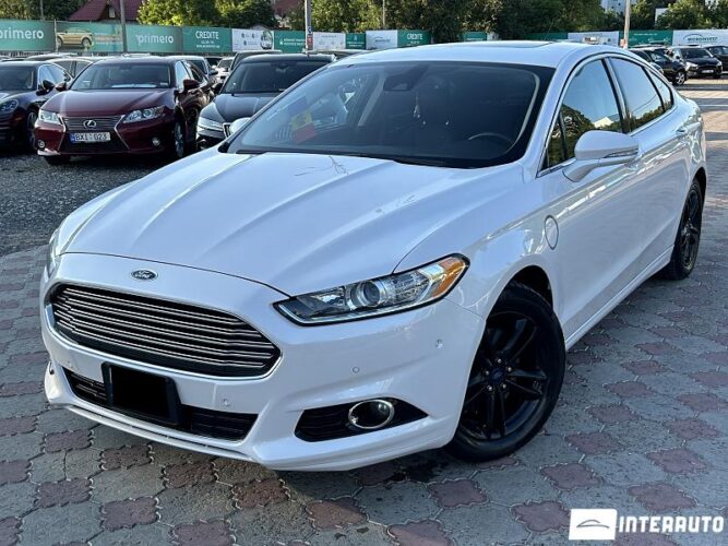 Ford Fusion 2015 doar la InterAuto