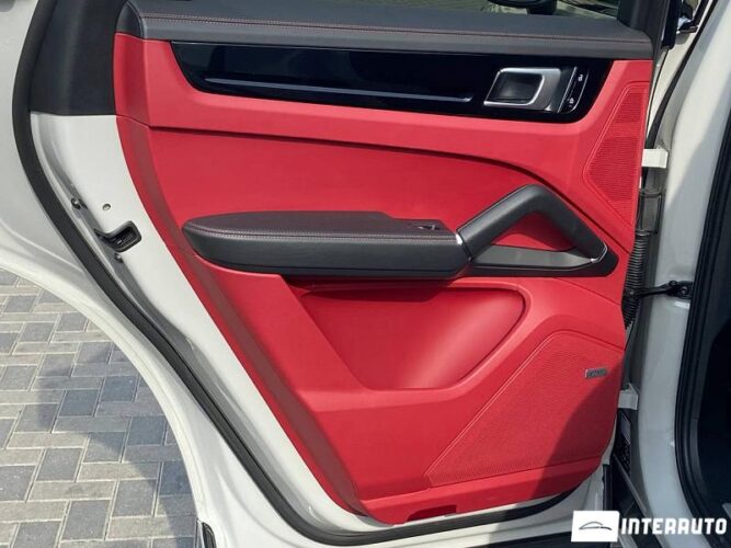 porsche Cayenne Coupe 2020