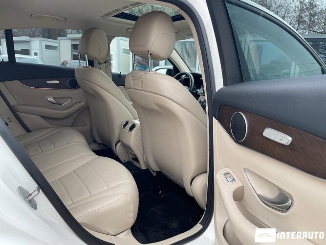 Mercedes GLC 250 Coupe 49 mercedes GLC 250 Coupe 2018