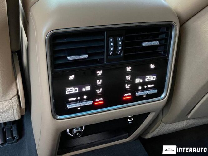 Porsche Cayenne 49 porsche Cayenne 2020