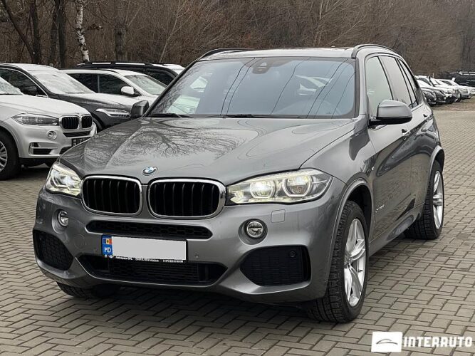 BMW X5 3.0D 2017 doar la InterAuto