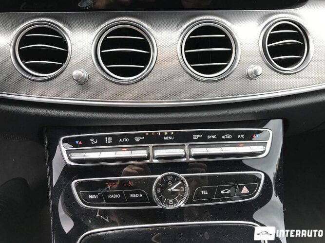 Mercedes E 220 40 mercedes E 220 2017