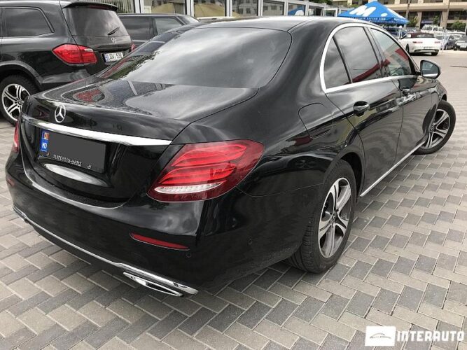 Mercedes E 220 30 mercedes E 220 2017