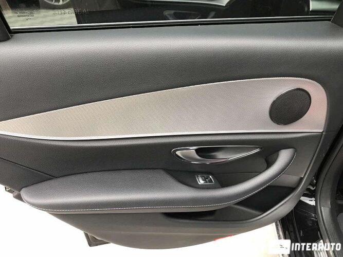 Mercedes E 220 42 mercedes E 220 2017