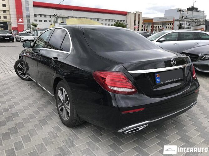 Mercedes E 220 31 mercedes E 220 2017