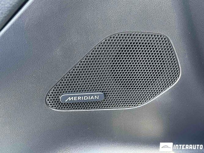 Jaguar F-Pace 46 jaguar F-Pace 2016