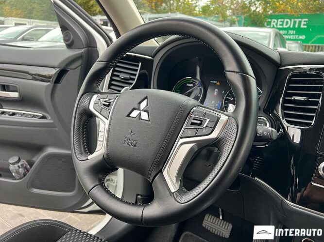 mitsubishi Outlander 2020