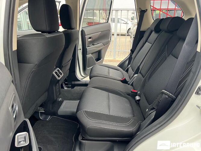 mitsubishi Outlander 2020