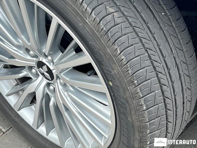 mitsubishi Outlander 2020