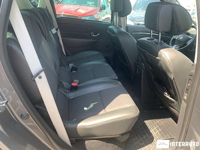 renault Scenic 2012