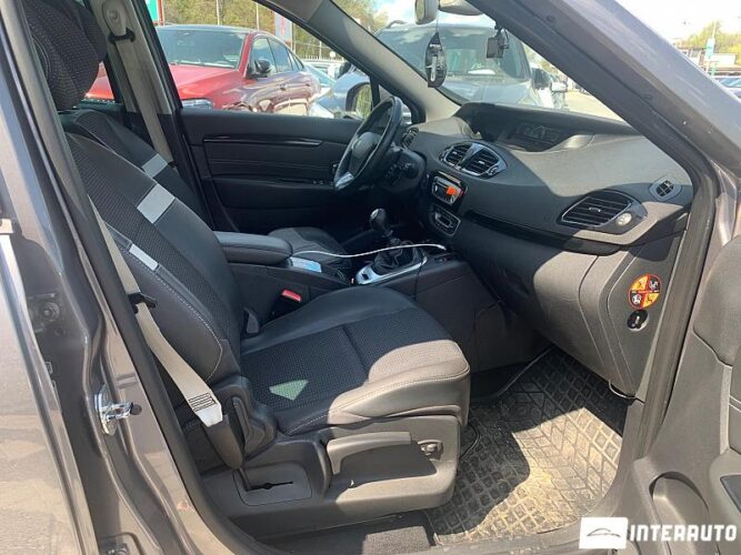 renault Scenic 2012
