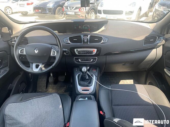 renault Scenic 2012