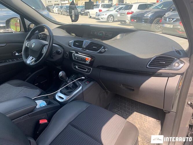 renault Scenic 2012