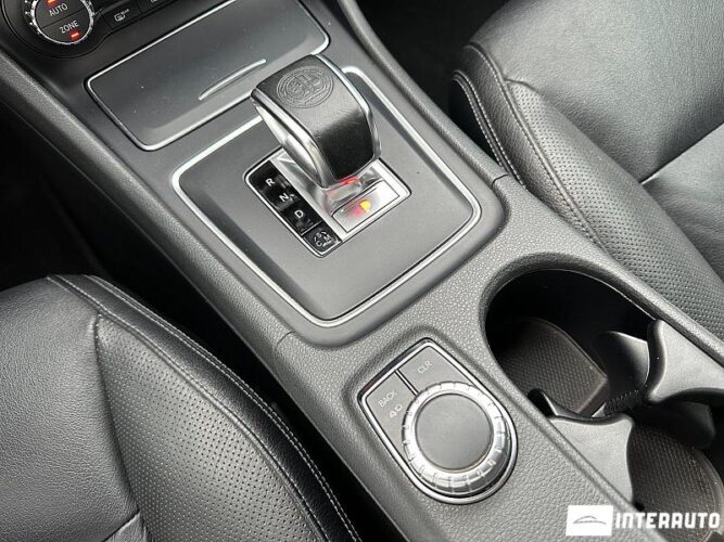 mercedes GLA 45 AMG 2015