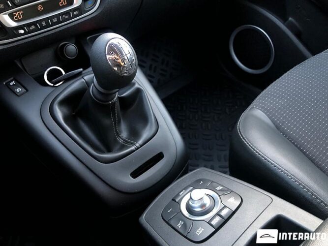 renault Grand Scenic 2012