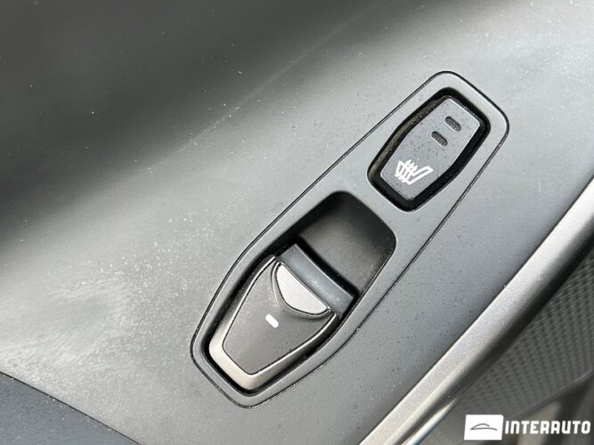 hyundai Grand Santa Fe 2013