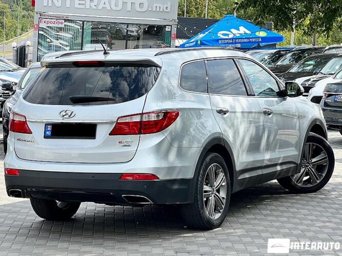 hyundai Grand Santa Fe 2013